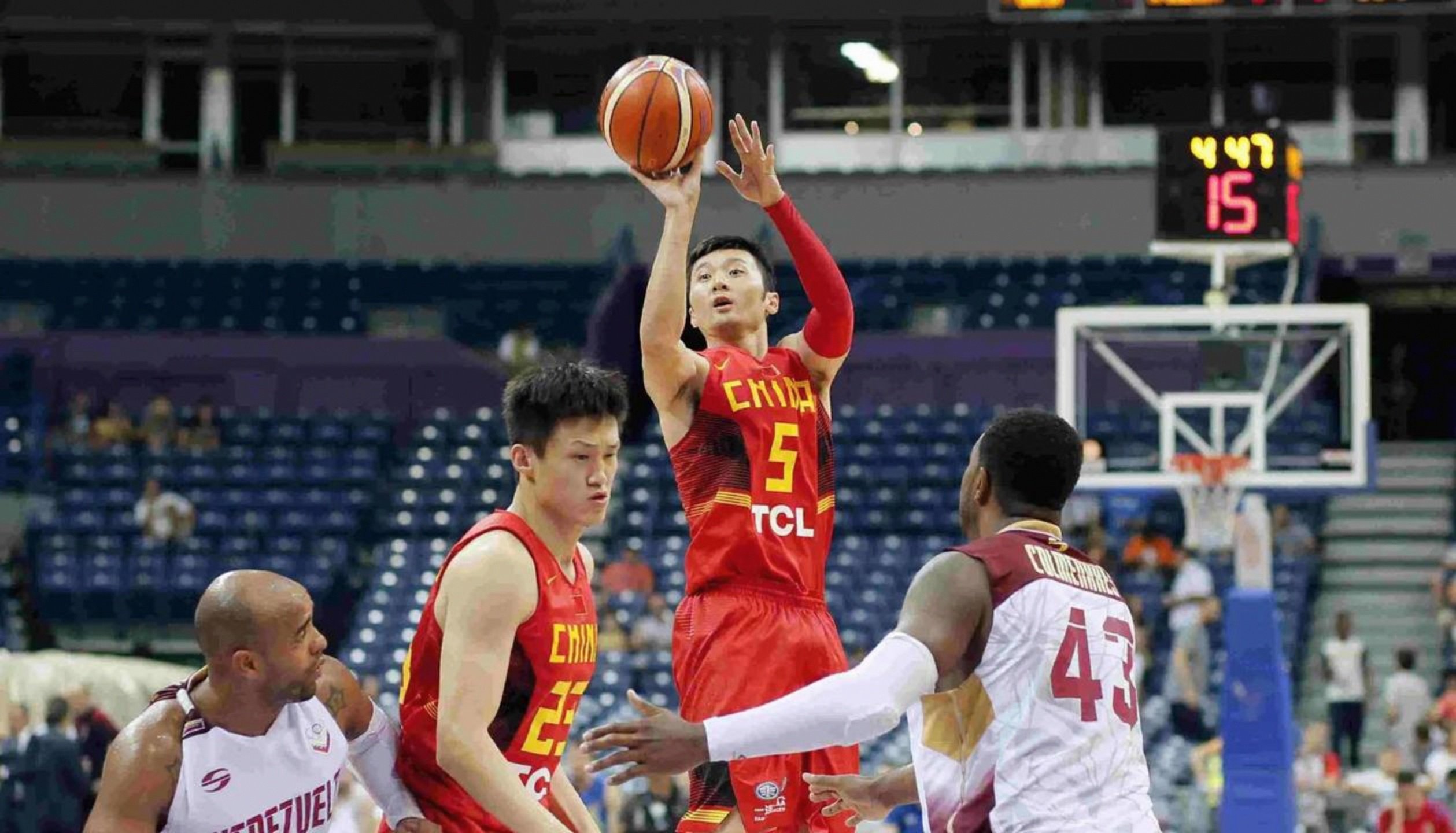 金年会官网-包含集结日突围战来临，里昂围绕CBA季后赛队长鼓劲，悬念犹存，球队文化再被提及的词条